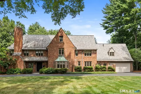 1844 Albany Ave, West Hartford, CT 06117