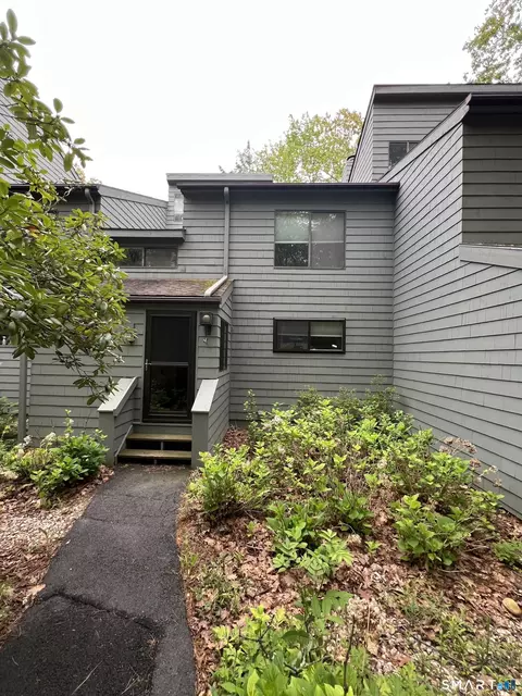 225 Ledge Dr, Torrington, CT 06790