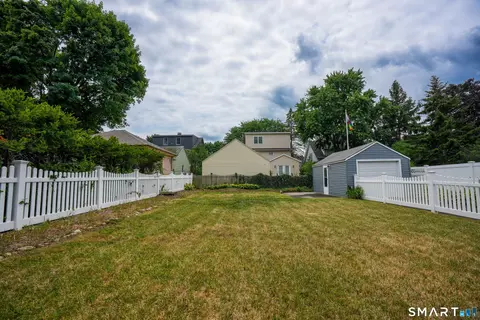 Exterior - 106 Filbert St, Hamden, CT 06517 photo 4 of 5