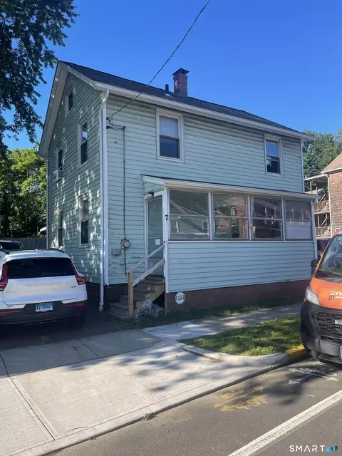 7 Portland St, Middletown, CT 06457