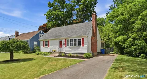 101 Federal St, West Hartford, CT 06110