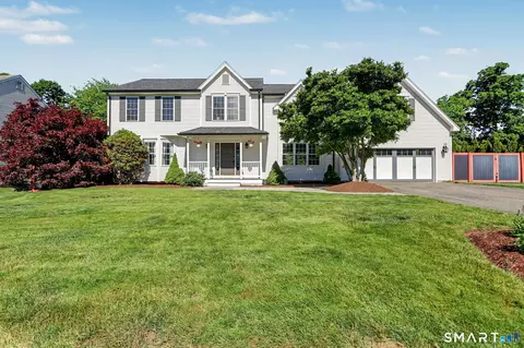 41 Henry Albert Dr, Milford, CT 06460