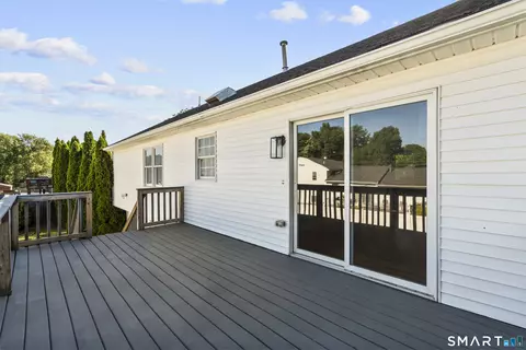 Exterior - 39 Joseph Ln, Hamden, CT 06514 photo 5 of 8