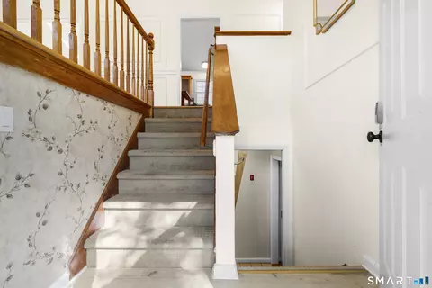 Entry Way - 39 Joseph Ln, Hamden, CT 06514 photo 1 of 1