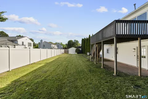 Exterior - 39 Joseph Ln, Hamden, CT 06514 photo 7 of 8
