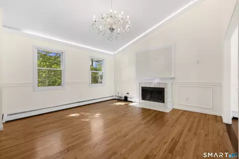 Living - 39 Joseph Ln, Hamden, CT 06514 photo 1 of 4