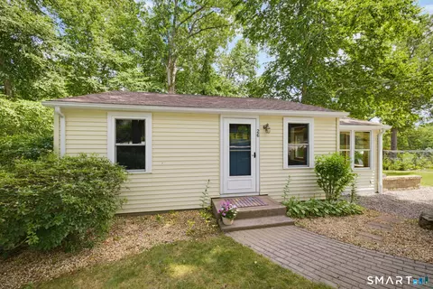 26 Wildwood Rd, Colchester, CT 06415