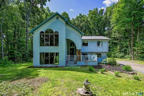 10 Candleview Dr, Sherman, CT 06784