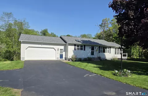 253 Liberty Hwy, Putnam, CT 06260