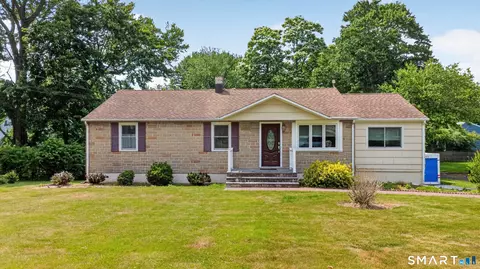 529 Burroughs Rd, Fairfield, CT 06824