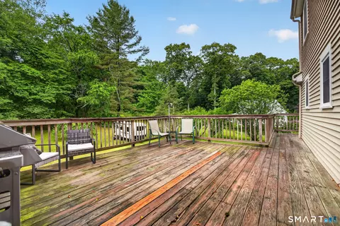 Exterior - 17 Hunters Path, Clinton, CT 06413 photo 5 of 8