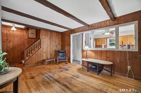 Living - 17 Hunters Path, Clinton, CT 06413 photo 1 of 3