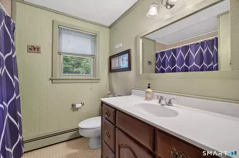 Bath - 17 Hunters Path, Clinton, CT 06413 photo 1 of 1