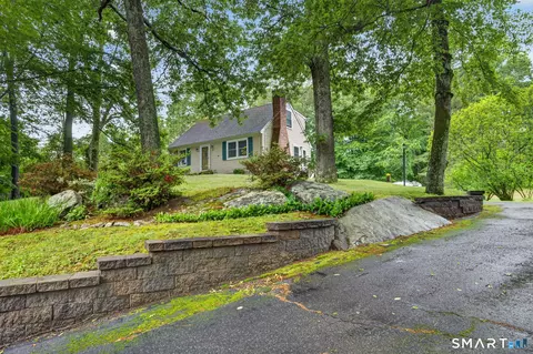 17 Hunters Path, Clinton, CT 06413