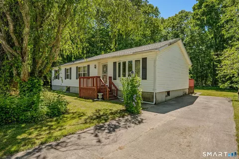 3 Florence Dr, Mystic, CT 06355