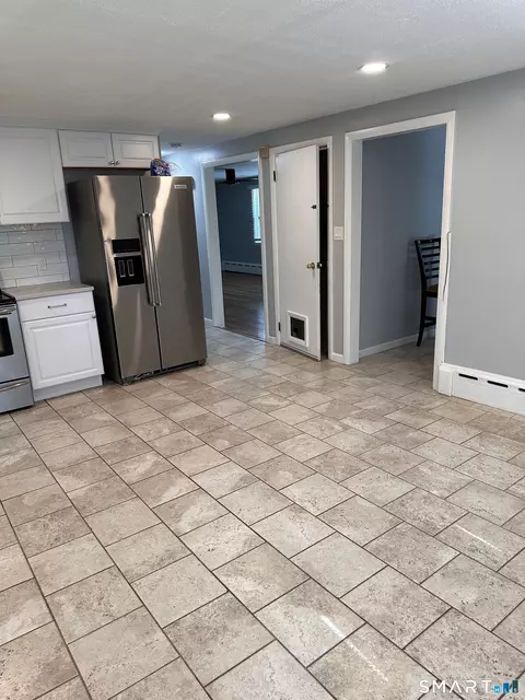Kitchen - 665 Bloomfield Ave, Windsor, CT 06095 photo 1 of 2
