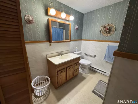 Bath - 94 Morin Ave, Killingly, CT 06239 photo 2 of 2