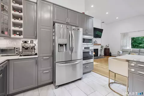 Kitchen - 110 Bart Rd, Monroe, CT 06468 photo 4 of 4