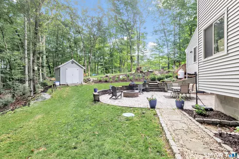Exterior - 110 Bart Rd, Monroe, CT 06468 photo 3 of 8