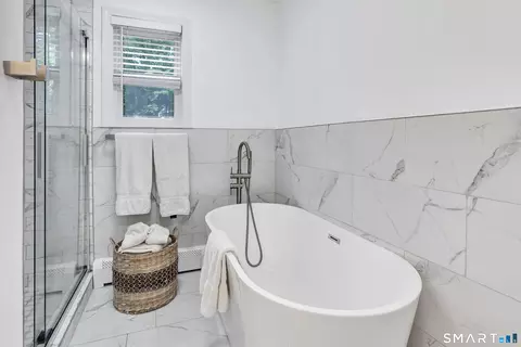 Bath - 110 Bart Rd, Monroe, CT 06468 photo 2 of 4