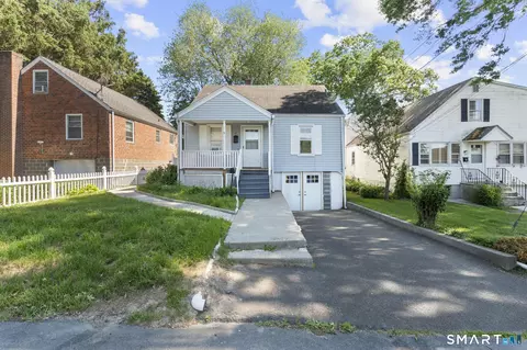 12 Finley St, Norwalk, CT 06850