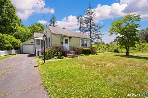 25 Oxford Dr, East Hartford, CT 06118