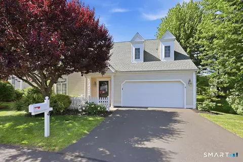 4 Clover Ln #4, Farmington, CT 06032