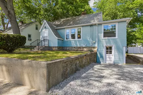 42 Godfrey St, Groton, CT 06340