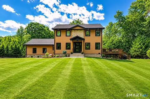 264 Soundview Ave, Shelton, CT 06484