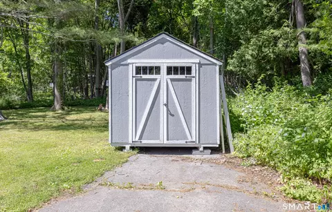 Exterior - 1414 Hartford Pike, Killingly, CT 06241 photo 7 of 7