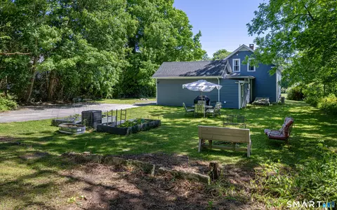 Exterior - 1414 Hartford Pike, Killingly, CT 06241 photo 4 of 7