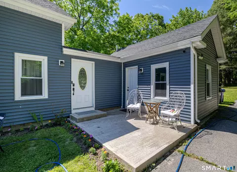 Exterior - 1414 Hartford Pike, Killingly, CT 06241 photo 3 of 7