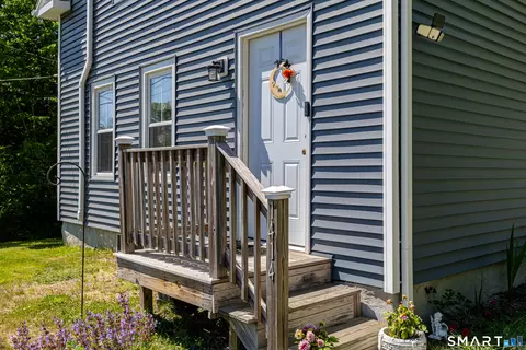 Exterior - 1414 Hartford Pike, Killingly, CT 06241 photo 2 of 7