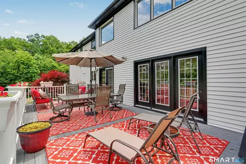 Exterior - 41 Grindstone Ln, Monroe, CT 06468 photo 2 of 3