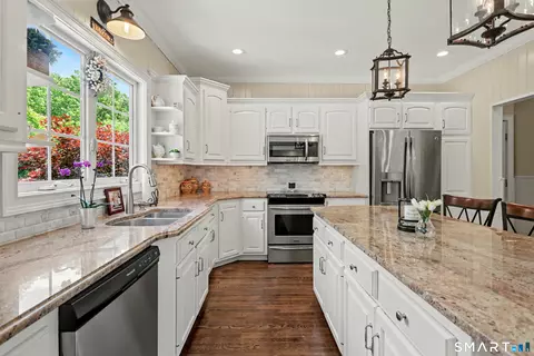 Kitchen - 41 Grindstone Ln, Monroe, CT 06468 photo 3 of 6