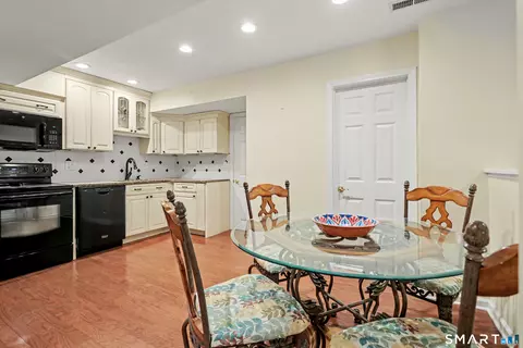 Kitchen - 41 Grindstone Ln, Monroe, CT 06468 photo 6 of 6