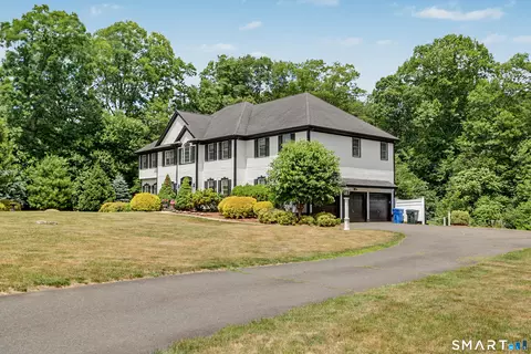 Exterior - 41 Grindstone Ln, Monroe, CT 06468 photo 3 of 3