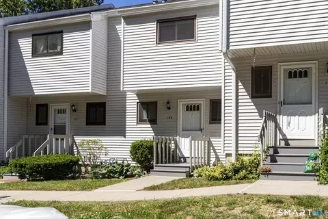 104 Timber Ln #104, Canton, CT 06019