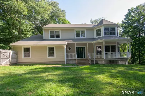 48 Brookview Cir, Manchester, CT 06040
