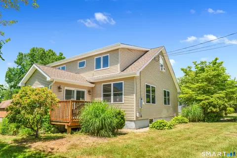 346 Hazelnut Hill Rd, Groton, CT 06340
