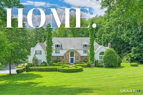 221 Farmstead Hill Rd, Fairfield, CT 06824