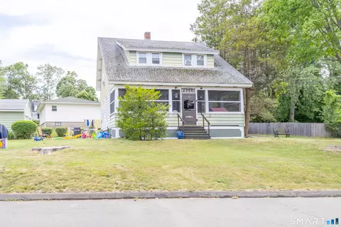 10 Harwich St, East Haven, CT 06512