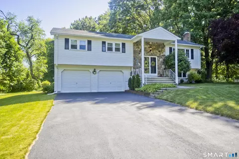 288 Carriage Way, Windsor, CT 06095