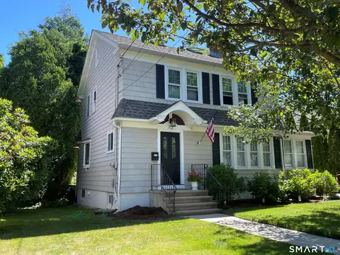 23 Thompson St, Hamden, CT 06518