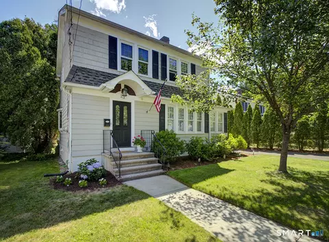 23 Thompson St, Hamden, CT 06518