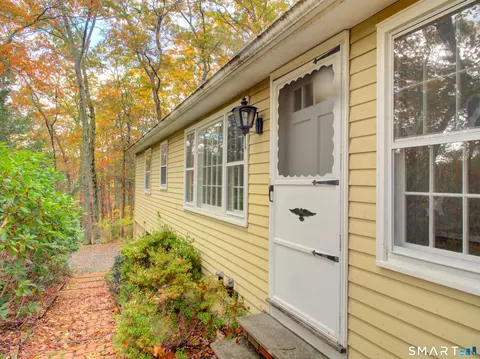 67 Mulberry Rd, Mansfield, CT 06250