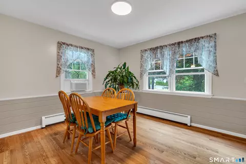 Dining - 211 Maple Ave, North Haven, CT 06473 photo 3 of 3