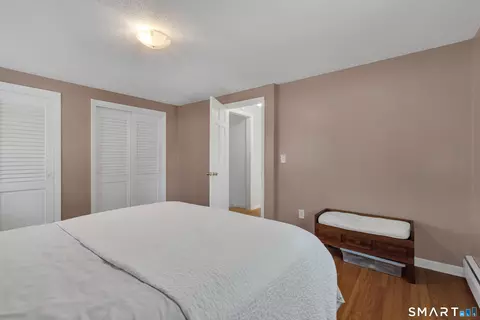 Bedroom - 211 Maple Ave, North Haven, CT 06473 photo 3 of 8