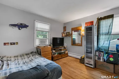 Bedroom - 211 Maple Ave, North Haven, CT 06473 photo 2 of 8