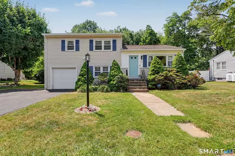 143 Ranch Dr, Bridgeport, CT 06606